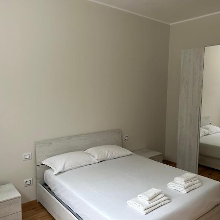 Moscova Luxury Bruno Apartment Milano Exteriör bild